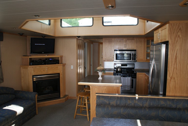 Happy Days Houseboats Trent Severn Kawarthas Review 2021 Rates